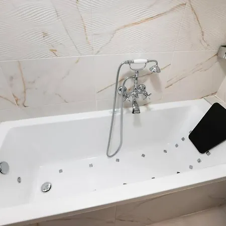 Le Palais D'alienor - Parking Gratuit Apartamento *